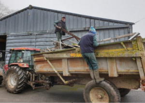 Image Des Rotariens qui ferraillent dur …